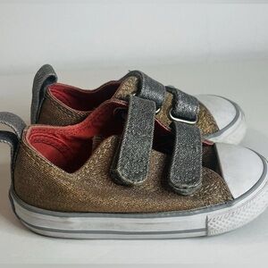 EUC Toddler Size 6 Converse All Star Rose Gold and Silver Low Top